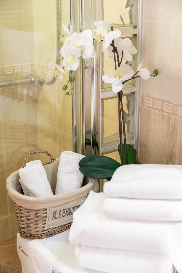 Monti Romantic Sunshine Maisonette 외부 사진